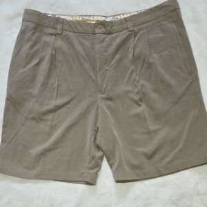 Tommy Bahama Men's Brown Pleated Front Shorts